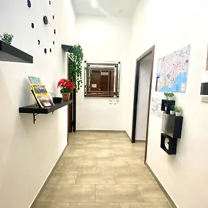  Bed and breakfast Airys - House Italia